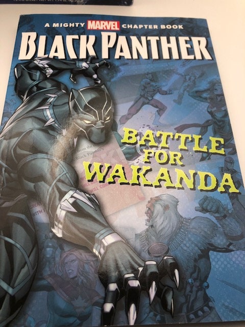 Marvel Black Panther Pez with Battle for Wakanda comic book