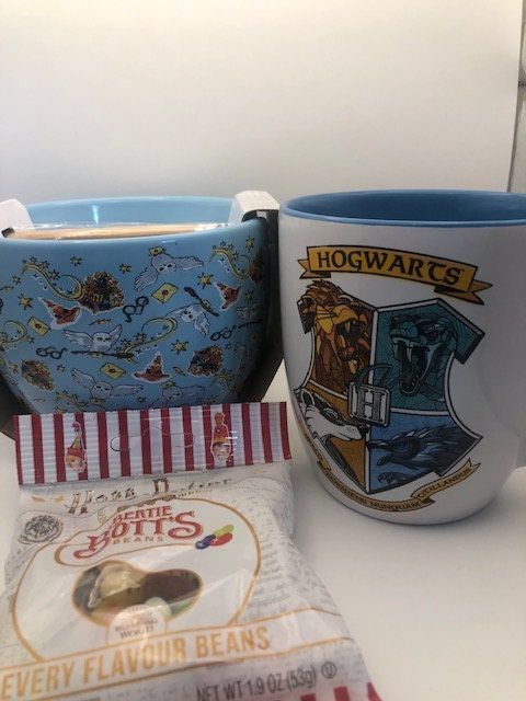 Harry Potter Hogwarts mug, Ramen Bowl and Harry Potter Jelly Beans. Perfect gift!